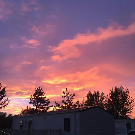 Kamp alanı Haven Lakeland 3 Bed Luxury Caravan *